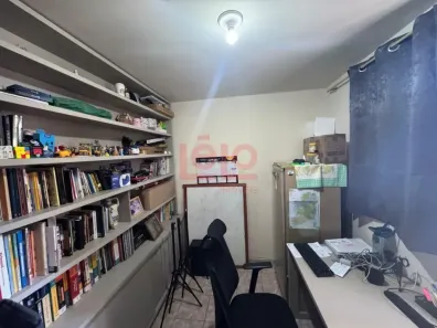Apartamento com 3 Quartos à venda, 90m² no Zona 07, Maringá