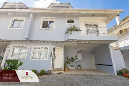 Casa de Condomínio com 3 Quartos à venda, 224m² no Ahú, Curitiba