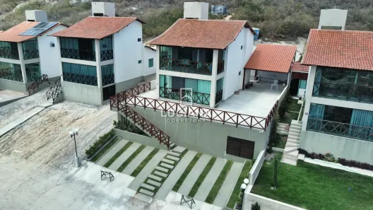 Casa de Condomínio com 4 Quartos à venda, 290m² no Gravatá Centro, Gravatá