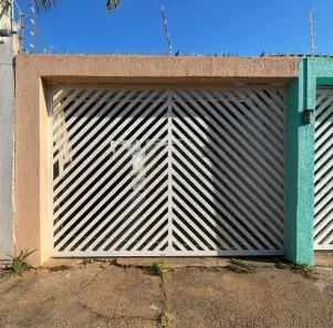 Casa com 3 Quartos para alugar, 196m² no Chácaras Antonieta, Limeira