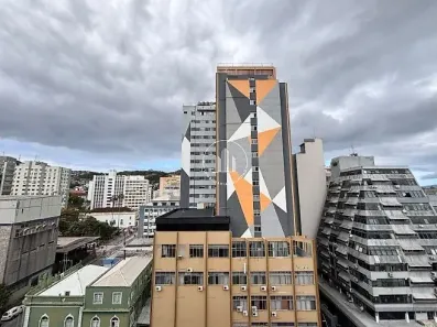 Apartamento com 3 Quartos à venda, 100m² no Centro, Florianópolis