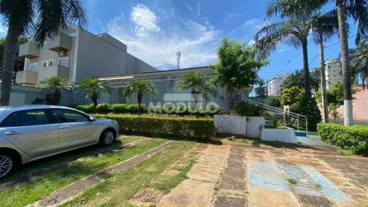 Prédio Comercial para alugar, 390m² no Vigilato Pereira, Uberlândia