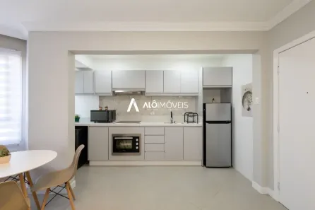 Apartamento com 2 Quartos à venda, 53m² no Centro, Curitiba