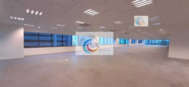Sala Comercial para alugar, 377m² no Vila Olímpia, São Paulo