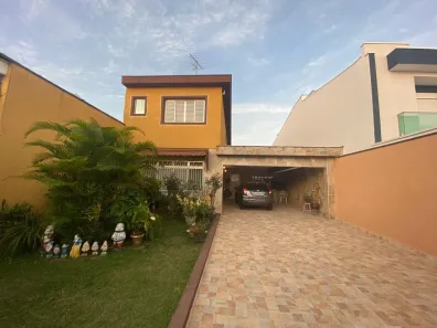Sobrado com 3 Quartos à venda, 246m² no Vila Alpina, São Paulo