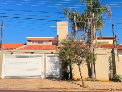 Casa com 4 Quartos para alugar, 312m² no Vila Harmonia, Araraquara
