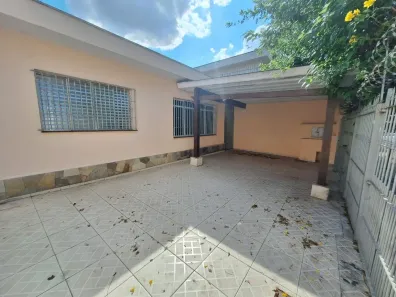 Casa com 3 Quartos para alugar, 250m² no Jardim Ester Yolanda, São Paulo