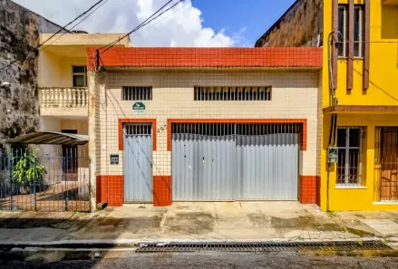 Sobrado com 5 Quartos à venda, 215m² no Batista Campos, Belém
