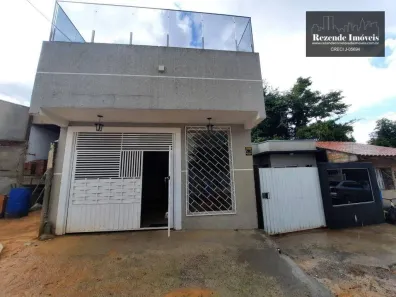 Sobrado com 3 Quartos à venda, 180m² no Cidade Industrial, Curitiba