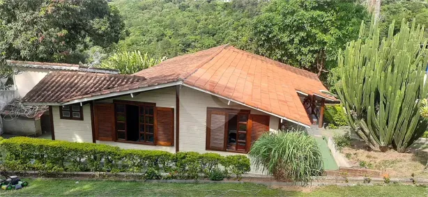 Casa com 3 Quartos à venda, 210m² no Capoavinha, Mairiporã