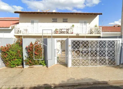 Casa com 5 Quartos para alugar, 210m² no Jardim São Domingos, Marília