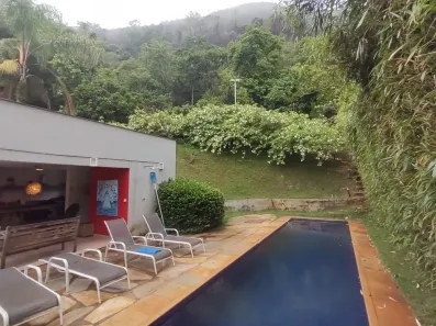 Casa de Condomínio com 4 Quartos para alugar, 400m² no , Rio Acima
