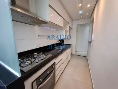 Apartamento com 3 Quartos para alugar, 65m² no Vila Omar, Americana