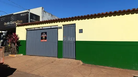 Casa com 3 Quartos para alugar, 90m² no Conjunto Maurício Arantes, Rio Verde