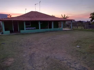 Fazenda/Sítio com 3 Quartos à venda, 100m² no , Angatuba