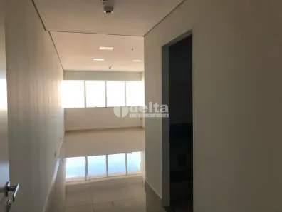 Ponto Comercial para alugar, 36m² no Brasil, Uberlândia