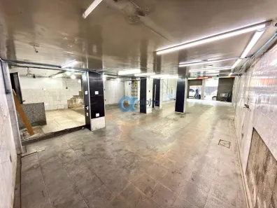 Ponto Comercial para alugar, 230m² no Retiro, Petrópolis