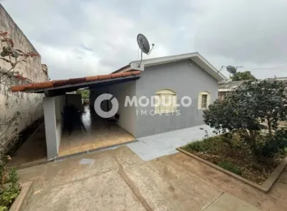 Casa com 3 Quartos à venda, 190m² no Bom Jesus, Uberlândia