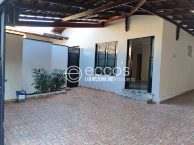 Casa com 3 Quartos à venda, 200m² no Grande Horizonte, Uberaba