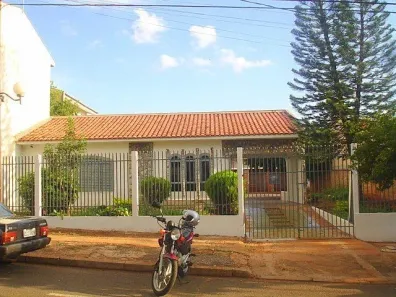 Casa com 3 Quartos à venda, 134m² no Parque Residencial Quebec, Maringá
