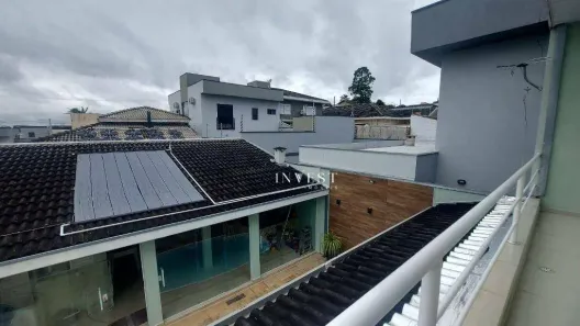 Sobrado com 3 Quartos à venda, 167m² no Loteamento Villa Branca, Jacareí