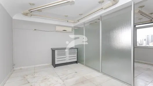 Ponto Comercial para alugar, 180m² no Centro, Curitiba