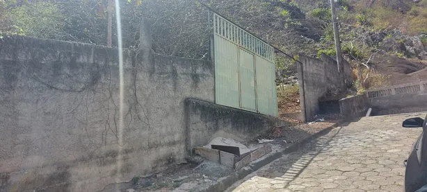 Lote/Terreno à venda, 420m² no Santa Tereza, Vitória
