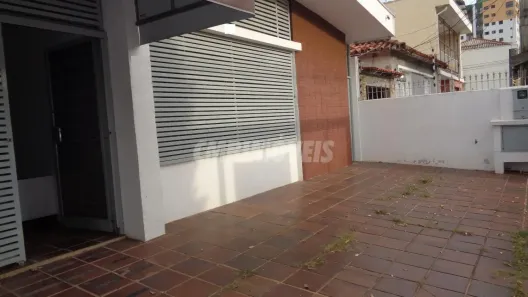 Casa com 3 Quartos para alugar, 227m² no Vila Itapura, Campinas