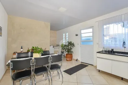 Casa com 3 Quartos à venda, 147m² no Sítio Cercado, Curitiba