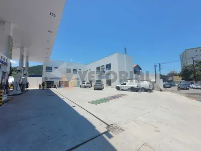 Sala Comercial para alugar, 30m² no Centro, Caraguatatuba