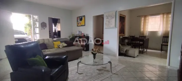 Casa com 4 Quartos à venda, 236m² no Jardim Vitória, Goiânia