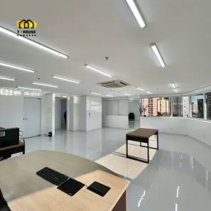 Sala Comercial para alugar, 80m² no Ferrazópolis, São Bernardo do Campo