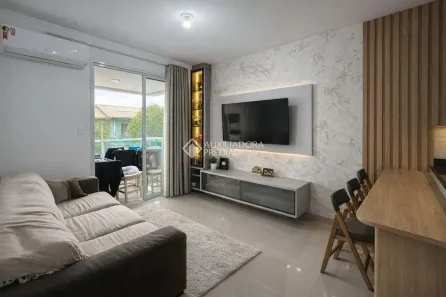 Apartamento com 2 Quartos à venda, 65m² no Carianos, Florianópolis