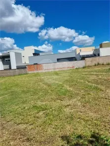 Lote/Terreno à venda, 300m² no Residencial Village Damha III, Araraquara