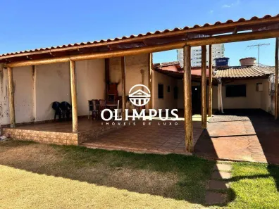 Casa com 3 Quartos à venda, 230m² no Nossa Senhora Aparecida, Uberlândia