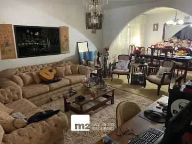 Casa com 3 Quartos à venda, 242m² no Jardim América, Goiânia