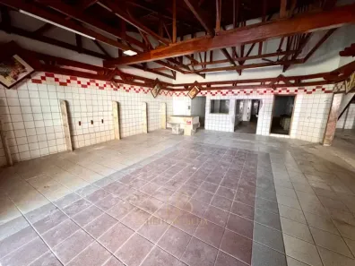 Imóvel Comercial com 1 Quarto para alugar, 269m² no Vitória, Londrina