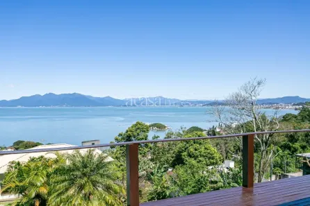 Casa com 3 Quartos à venda, 280m² no José Mendes, Florianópolis