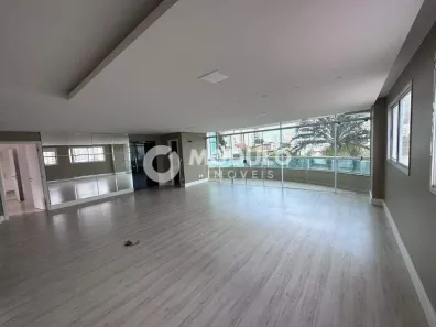 Apartamento com 3 Quartos à venda, 171m² no Osvaldo Rezende, Uberlândia