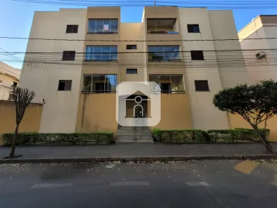 Apartamento com 3 Quartos para alugar, 70m² no Santa Mônica, Uberlândia