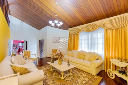 Casa com 3 Quartos à venda, 395m² no Pilarzinho, Curitiba