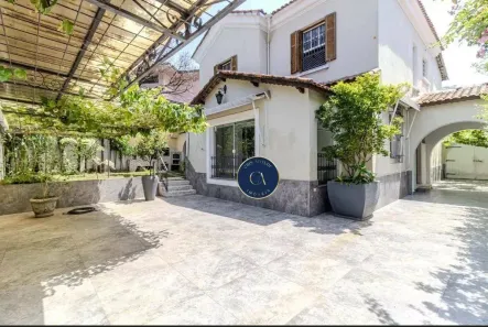 Casa com 3 Quartos à venda, 300m² no Pacaembu, São Paulo