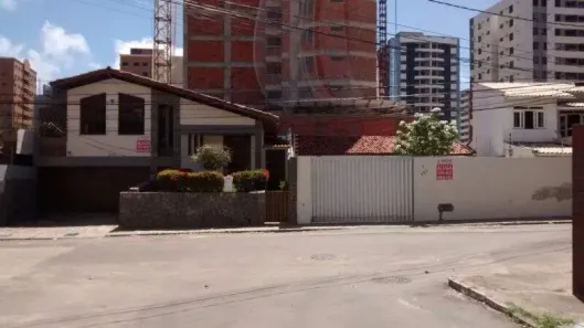 Imóvel Comercial com 3 Quartos para alugar, 12m² no Farolândia, Aracaju