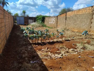 Lote/Terreno à venda, 180m² no Arapoanga, Brasília