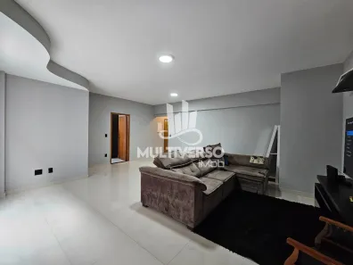 Casa com 3 Quartos à venda, 210m² no Campo Grande, Santos