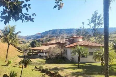 Fazenda/Sítio com 3 Quartos à venda, 335m² no Santana, São Pedro