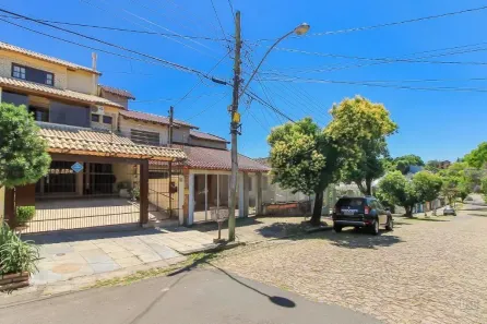 Casa com 3 Quartos à venda, 199m² no Cavalhada, Porto Alegre