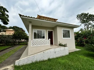 Casa de Condomínio com 2 Quartos para alugar, 50000m² no Mombaça, Saquarema
