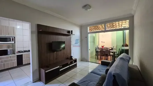 Casa com 2 Quartos à venda, 120m² no Novo Progresso, Contagem
