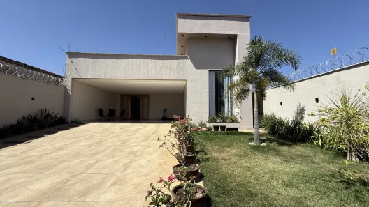 Casa com 3 Quartos à venda, 211m² no Goiá, Goiânia